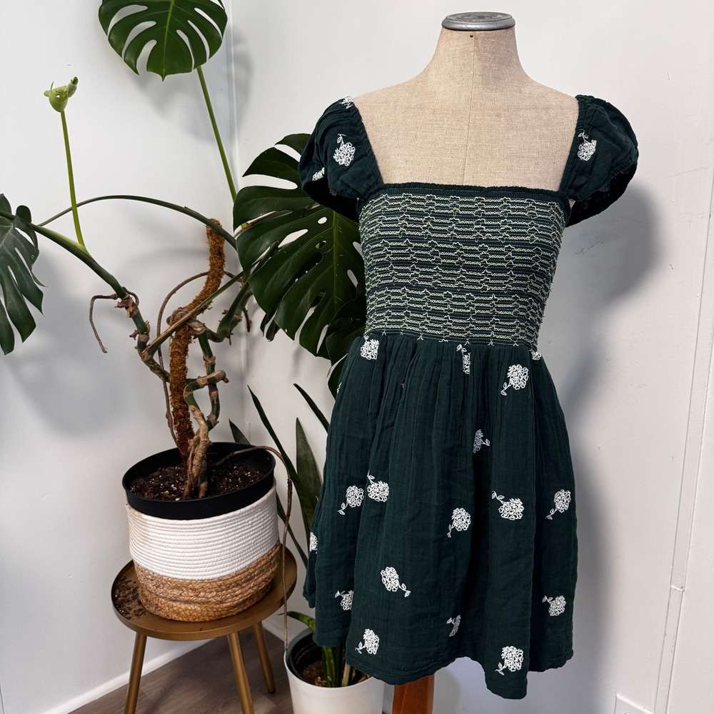 Free People Tory Embroidered Mini Dress XL Dark Green Floral‎ Smocked Boho - Picture 2 of 10